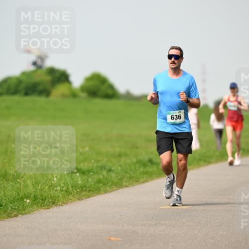 10.05.2026 - 8. Wedeler Halbmarathon Dr. Thomas Lammeyer http://msf.ph/oto/9704488 10.05.2026 11:51:54 Laufen 636 meine-sportfotos.de