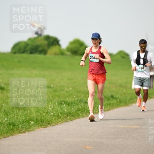 10.05.2026 - 8. Wedeler Halbmarathon Dr. Thomas Lammeyer http://msf.ph/oto/9704549 10.05.2026 11:51:59 Laufen 2044, 490 meine-sportfotos.de