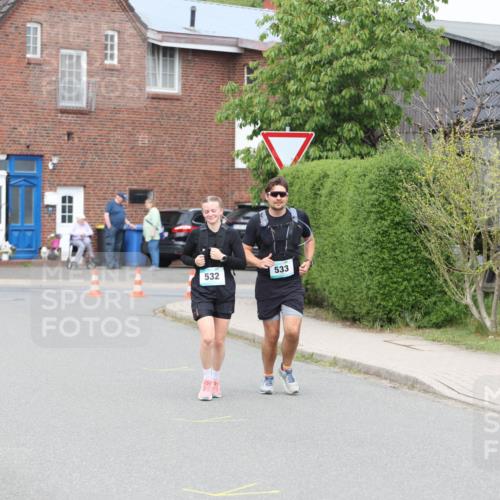 10.05.2026 - 8. Wedeler Halbmarathon Andreas Tolksdorf http://msf.ph/oto/9704634 10.05.2026 10:38:23 Laufen 532, 533 meine-sportfotos.de
