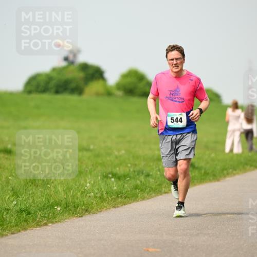 10.05.2026 - 8. Wedeler Halbmarathon Dr. Thomas Lammeyer http://msf.ph/oto/9704635 10.05.2026 11:52:12 Laufen 544 meine-sportfotos.de