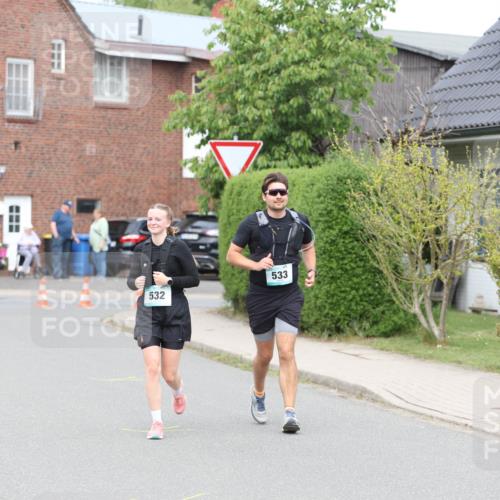 10.05.2026 - 8. Wedeler Halbmarathon Andreas Tolksdorf http://msf.ph/oto/9704637 10.05.2026 10:38:24 Laufen 532, 533 meine-sportfotos.de