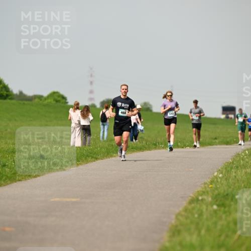10.05.2026 - 8. Wedeler Halbmarathon Dr. Thomas Lammeyer http://msf.ph/oto/9704652 10.05.2026 11:52:24 Laufen 468, 6431 meine-sportfotos.de