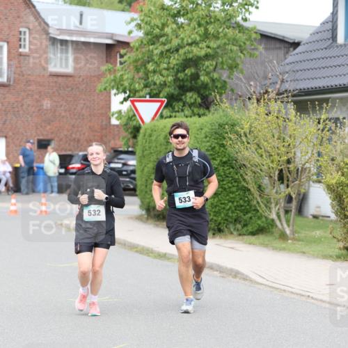 10.05.2026 - 8. Wedeler Halbmarathon Andreas Tolksdorf http://msf.ph/oto/9704653 10.05.2026 10:38:24 Laufen 532, 533 meine-sportfotos.de