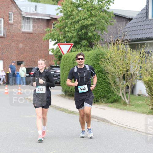10.05.2026 - 8. Wedeler Halbmarathon Andreas Tolksdorf http://msf.ph/oto/9704658 10.05.2026 10:38:24 Laufen 532, 533 meine-sportfotos.de