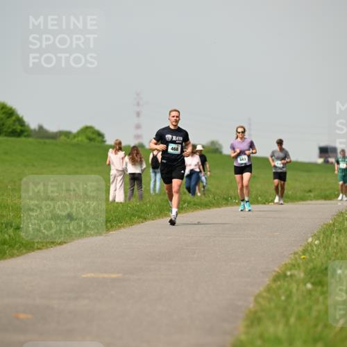 10.05.2026 - 8. Wedeler Halbmarathon Dr. Thomas Lammeyer http://msf.ph/oto/9704659 10.05.2026 11:52:25 Laufen 468, 643 meine-sportfotos.de