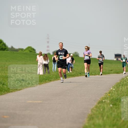 10.05.2026 - 8. Wedeler Halbmarathon Dr. Thomas Lammeyer http://msf.ph/oto/9704661 10.05.2026 11:52:25 Laufen 468, 643 meine-sportfotos.de