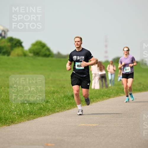 10.05.2026 - 8. Wedeler Halbmarathon Dr. Thomas Lammeyer http://msf.ph/oto/9704675 10.05.2026 11:52:29 Laufen 468, 643 meine-sportfotos.de