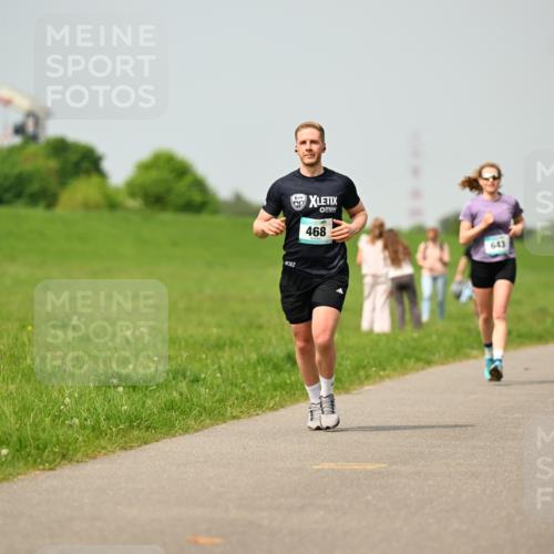 10.05.2026 - 8. Wedeler Halbmarathon Dr. Thomas Lammeyer http://msf.ph/oto/9704680 10.05.2026 11:52:29 Laufen 468, 643 meine-sportfotos.de