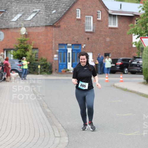 10.05.2026 - 8. Wedeler Halbmarathon Andreas Tolksdorf http://msf.ph/oto/9704712 10.05.2026 10:39:03 Laufen 30, 205 meine-sportfotos.de