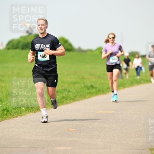 10.05.2026 - 8. Wedeler Halbmarathon Dr. Thomas Lammeyer http://msf.ph/oto/9704725 10.05.2026 11:52:32 Laufen 105, 468, 643 meine-sportfotos.de