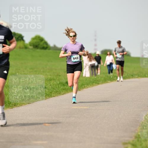 10.05.2026 - 8. Wedeler Halbmarathon Dr. Thomas Lammeyer http://msf.ph/oto/9704727 10.05.2026 11:52:33 Laufen 468, 643 meine-sportfotos.de
