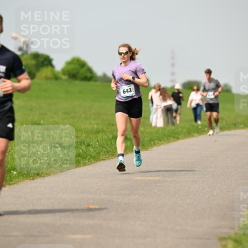10.05.2026 - 8. Wedeler Halbmarathon Dr. Thomas Lammeyer http://msf.ph/oto/9704736 10.05.2026 11:52:34 Laufen 468, 643 meine-sportfotos.de