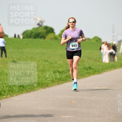 10.05.2026 - 8. Wedeler Halbmarathon Dr. Thomas Lammeyer http://msf.ph/oto/9704747 10.05.2026 11:52:35 Laufen 468, 643 meine-sportfotos.de