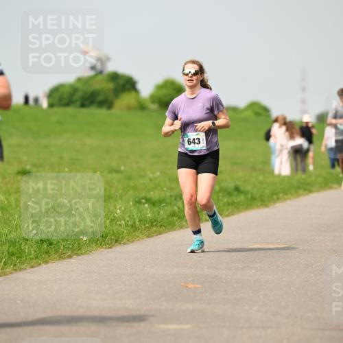 10.05.2026 - 8. Wedeler Halbmarathon Dr. Thomas Lammeyer http://msf.ph/oto/9704749 10.05.2026 11:52:34 Laufen 468, 643 meine-sportfotos.de