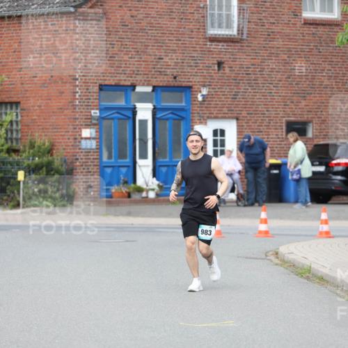 10.05.2026 - 8. Wedeler Halbmarathon Andreas Tolksdorf http://msf.ph/oto/9704773 10.05.2026 10:40:47 Laufen 983 meine-sportfotos.de