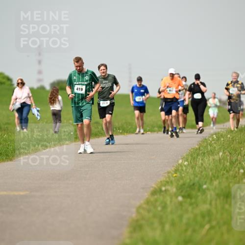 10.05.2026 - 8. Wedeler Halbmarathon Dr. Thomas Lammeyer http://msf.ph/oto/9704812 10.05.2026 11:52:45 Laufen 419, 269 meine-sportfotos.de