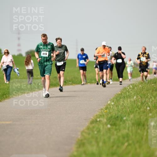 10.05.2026 - 8. Wedeler Halbmarathon Dr. Thomas Lammeyer http://msf.ph/oto/9704814 10.05.2026 11:52:45 Laufen 419, 269 meine-sportfotos.de