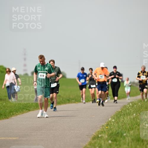 10.05.2026 - 8. Wedeler Halbmarathon Dr. Thomas Lammeyer http://msf.ph/oto/9704829 10.05.2026 11:52:46 Laufen 419, 269 meine-sportfotos.de