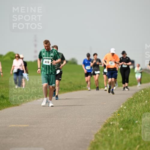 10.05.2026 - 8. Wedeler Halbmarathon Dr. Thomas Lammeyer http://msf.ph/oto/9704837 10.05.2026 11:52:47 Laufen 419 meine-sportfotos.de