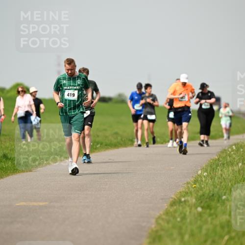 10.05.2026 - 8. Wedeler Halbmarathon Dr. Thomas Lammeyer http://msf.ph/oto/9704847 10.05.2026 11:52:47 Laufen 419 meine-sportfotos.de