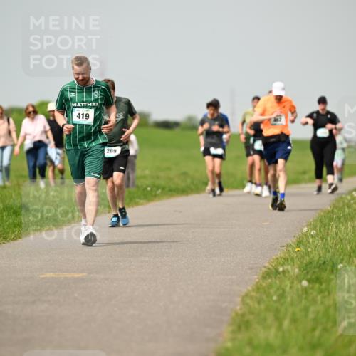 10.05.2026 - 8. Wedeler Halbmarathon Dr. Thomas Lammeyer http://msf.ph/oto/9704862 10.05.2026 11:52:49 Laufen 419, 269 meine-sportfotos.de