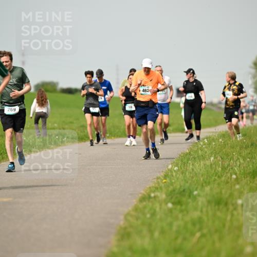 10.05.2026 - 8. Wedeler Halbmarathon Dr. Thomas Lammeyer http://msf.ph/oto/9704875 10.05.2026 11:52:50 Laufen 419, 269, 462, 1002 meine-sportfotos.de