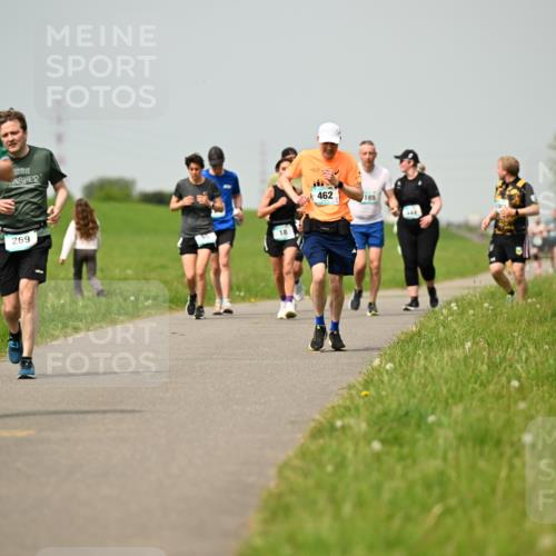 10.05.2026 - 8. Wedeler Halbmarathon Dr. Thomas Lammeyer http://msf.ph/oto/9704876 10.05.2026 11:52:50 Laufen 419, 269, 462, 185 meine-sportfotos.de