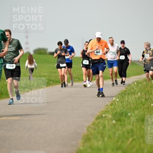 10.05.2026 - 8. Wedeler Halbmarathon Dr. Thomas Lammeyer http://msf.ph/oto/9704886 10.05.2026 11:52:51 Laufen 419, 269, 462, 185, 1002 meine-sportfotos.de