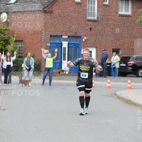 10.05.2026 - 8. Wedeler Halbmarathon Andreas Tolksdorf http://msf.ph/oto/9704887 10.05.2026 10:42:06 Laufen 810 meine-sportfotos.de