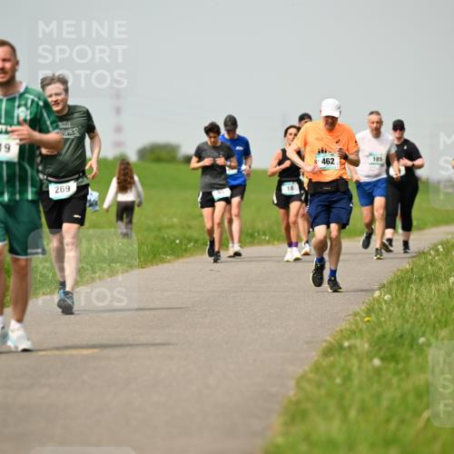 10.05.2026 - 8. Wedeler Halbmarathon Dr. Thomas Lammeyer http://msf.ph/oto/9704890 10.05.2026 11:52:51 Laufen 419, 269, 462, 185, 902 meine-sportfotos.de