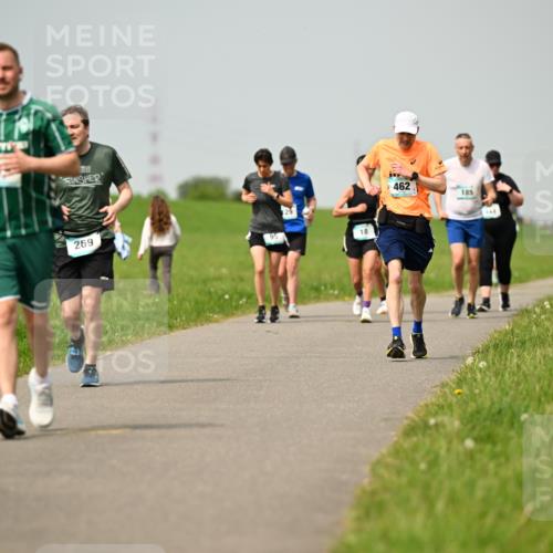 10.05.2026 - 8. Wedeler Halbmarathon Dr. Thomas Lammeyer http://msf.ph/oto/9704892 10.05.2026 11:52:51 Laufen 269, 462, 185, 1002 meine-sportfotos.de