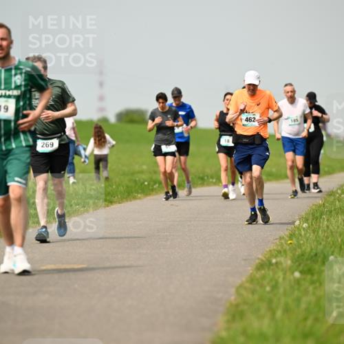 10.05.2026 - 8. Wedeler Halbmarathon Dr. Thomas Lammeyer http://msf.ph/oto/9704901 10.05.2026 11:52:51 Laufen 419, 269, 462, 185 meine-sportfotos.de