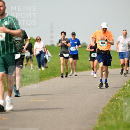 10.05.2026 - 8. Wedeler Halbmarathon Dr. Thomas Lammeyer http://msf.ph/oto/9704914 10.05.2026 11:52:53 Laufen 419, 129, 462 meine-sportfotos.de