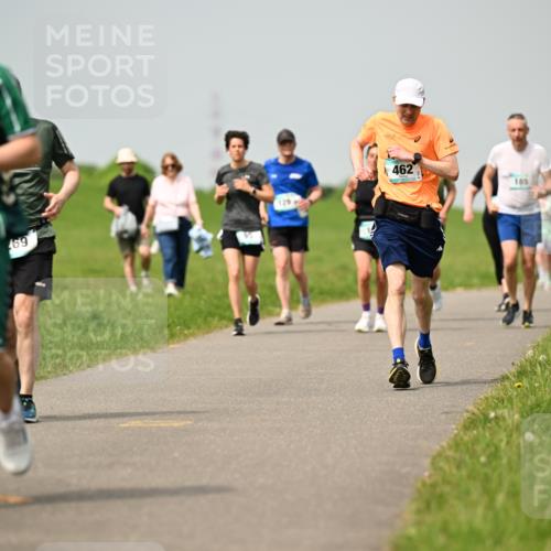 10.05.2026 - 8. Wedeler Halbmarathon Dr. Thomas Lammeyer http://msf.ph/oto/9704924 10.05.2026 11:52:53 Laufen 697, 462 meine-sportfotos.de