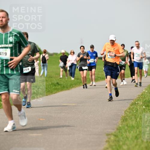 10.05.2026 - 8. Wedeler Halbmarathon Dr. Thomas Lammeyer http://msf.ph/oto/9704929 10.05.2026 11:52:54 Laufen 419, 269 meine-sportfotos.de