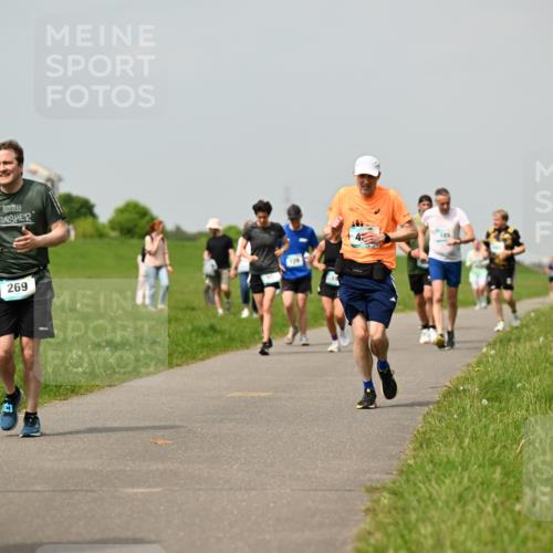 10.05.2026 - 8. Wedeler Halbmarathon Dr. Thomas Lammeyer http://msf.ph/oto/9704944 10.05.2026 11:52:56 Laufen 269 meine-sportfotos.de