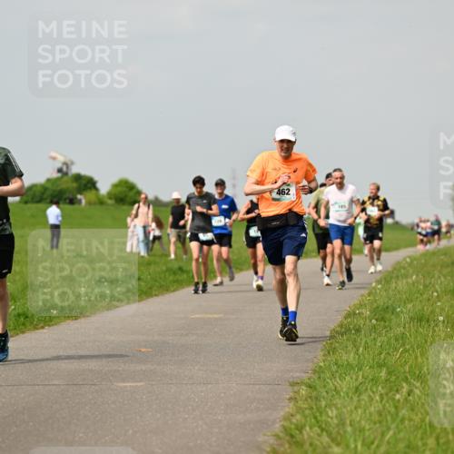 10.05.2026 - 8. Wedeler Halbmarathon Dr. Thomas Lammeyer http://msf.ph/oto/9704951 10.05.2026 11:52:57 Laufen 269, 462 meine-sportfotos.de
