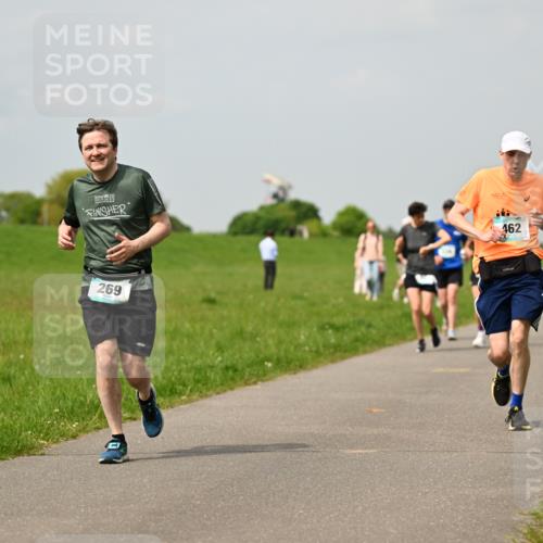 10.05.2026 - 8. Wedeler Halbmarathon Dr. Thomas Lammeyer http://msf.ph/oto/9704953 10.05.2026 11:52:58 Laufen 462, 269 meine-sportfotos.de