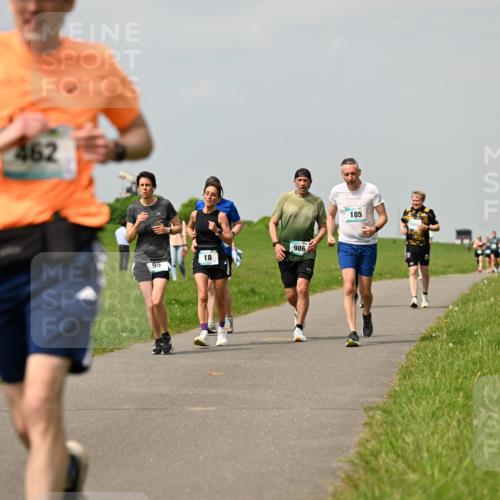 10.05.2026 - 8. Wedeler Halbmarathon Dr. Thomas Lammeyer http://msf.ph/oto/9704978 10.05.2026 11:53:00 Laufen 462, 986, 185 meine-sportfotos.de