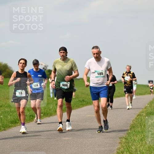 10.05.2026 - 8. Wedeler Halbmarathon Dr. Thomas Lammeyer http://msf.ph/oto/9705004 10.05.2026 11:53:03 Laufen 129, 986, 185 meine-sportfotos.de