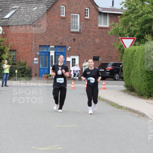 10.05.2026 - 8. Wedeler Halbmarathon Andreas Tolksdorf http://msf.ph/oto/9705005 10.05.2026 10:44:24 Laufen 1049, 1050 meine-sportfotos.de