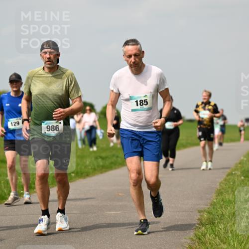 10.05.2026 - 8. Wedeler Halbmarathon Dr. Thomas Lammeyer http://msf.ph/oto/9705014 10.05.2026 11:53:04 Laufen 129, 986, 185 meine-sportfotos.de