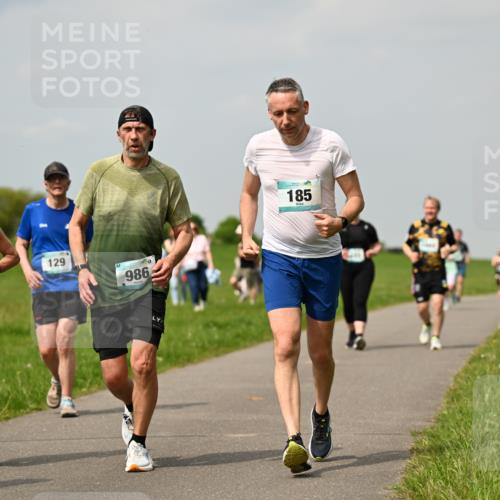10.05.2026 - 8. Wedeler Halbmarathon Dr. Thomas Lammeyer http://msf.ph/oto/9705016 10.05.2026 11:53:04 Laufen 129, 986, 185 meine-sportfotos.de