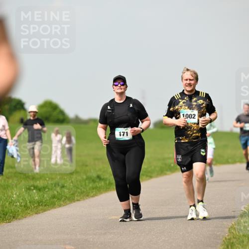 10.05.2026 - 8. Wedeler Halbmarathon Dr. Thomas Lammeyer http://msf.ph/oto/9705025 10.05.2026 11:53:06 Laufen 171, 1002 meine-sportfotos.de