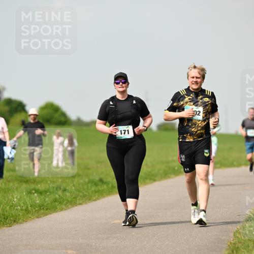 10.05.2026 - 8. Wedeler Halbmarathon Dr. Thomas Lammeyer http://msf.ph/oto/9705027 10.05.2026 11:53:06 Laufen 171 meine-sportfotos.de