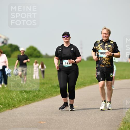 10.05.2026 - 8. Wedeler Halbmarathon Dr. Thomas Lammeyer http://msf.ph/oto/9705031 10.05.2026 11:53:06 Laufen 100 meine-sportfotos.de