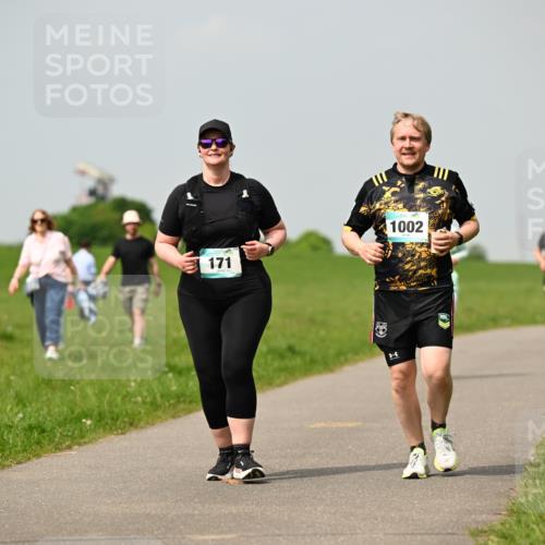 10.05.2026 - 8. Wedeler Halbmarathon Dr. Thomas Lammeyer http://msf.ph/oto/9705047 10.05.2026 11:53:08 Laufen 171, 1002 meine-sportfotos.de