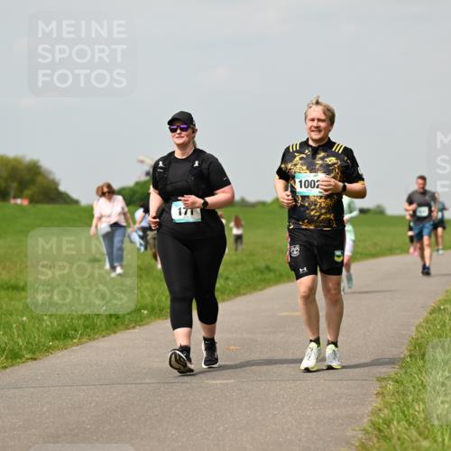 10.05.2026 - 8. Wedeler Halbmarathon Dr. Thomas Lammeyer http://msf.ph/oto/9705063 10.05.2026 11:53:10 Laufen 171, 1002 meine-sportfotos.de
