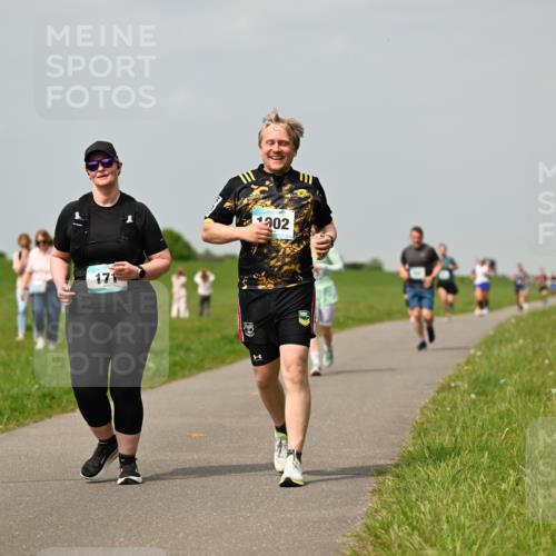 10.05.2026 - 8. Wedeler Halbmarathon Dr. Thomas Lammeyer http://msf.ph/oto/9705065 10.05.2026 11:53:10 Laufen 171, 402 meine-sportfotos.de