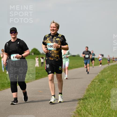 10.05.2026 - 8. Wedeler Halbmarathon Dr. Thomas Lammeyer http://msf.ph/oto/9705070 10.05.2026 11:53:10 Laufen 100 meine-sportfotos.de